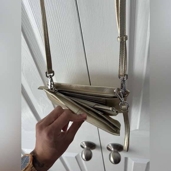 Champagne Gold Genuine Leather Bag RFID Protective Quiet Luxury - Picture 3 of 8